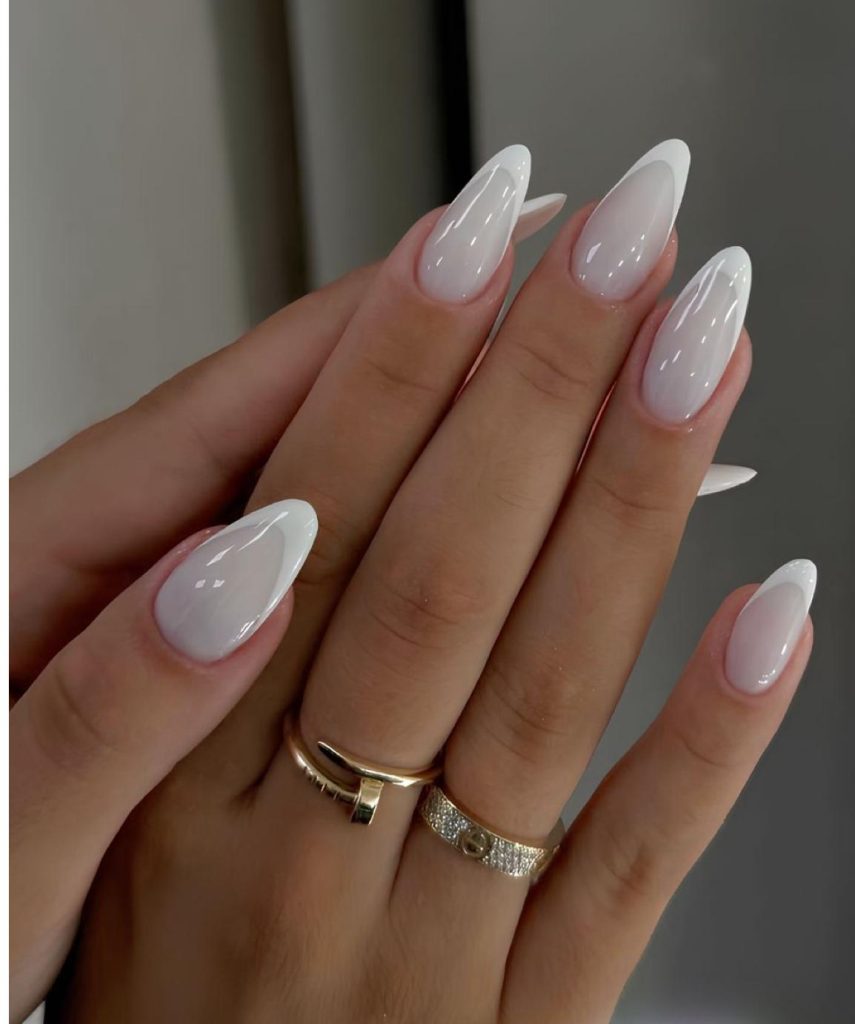 uñas esculpidas en la barra